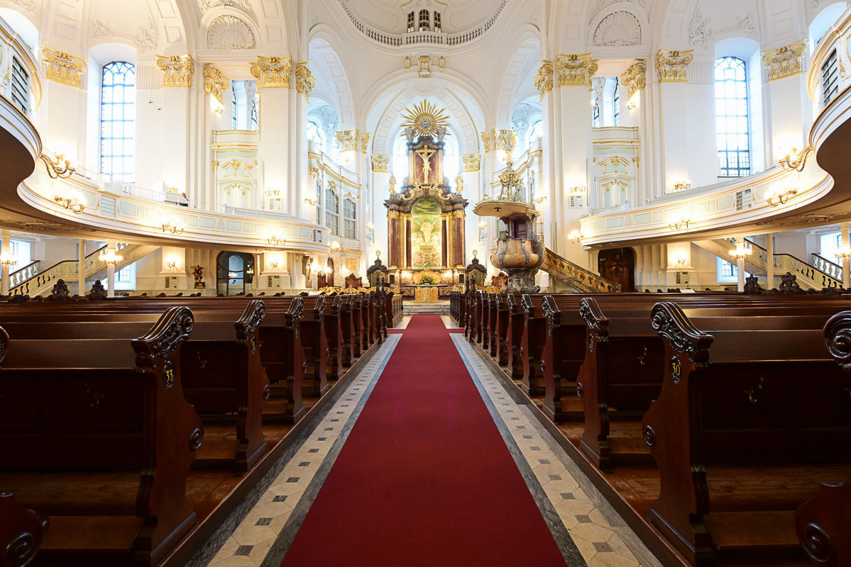 Kirchenraum der Hauptkirche St. Michaelis