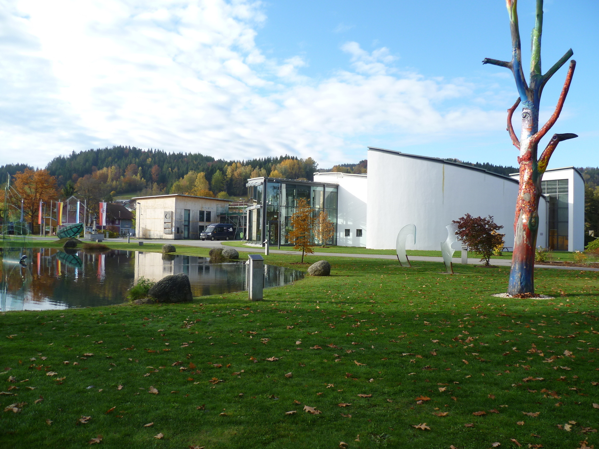 Glasmuseum Frauenau mit Infostelle Nationalpark Bayerischer Wald und Tourist-Information