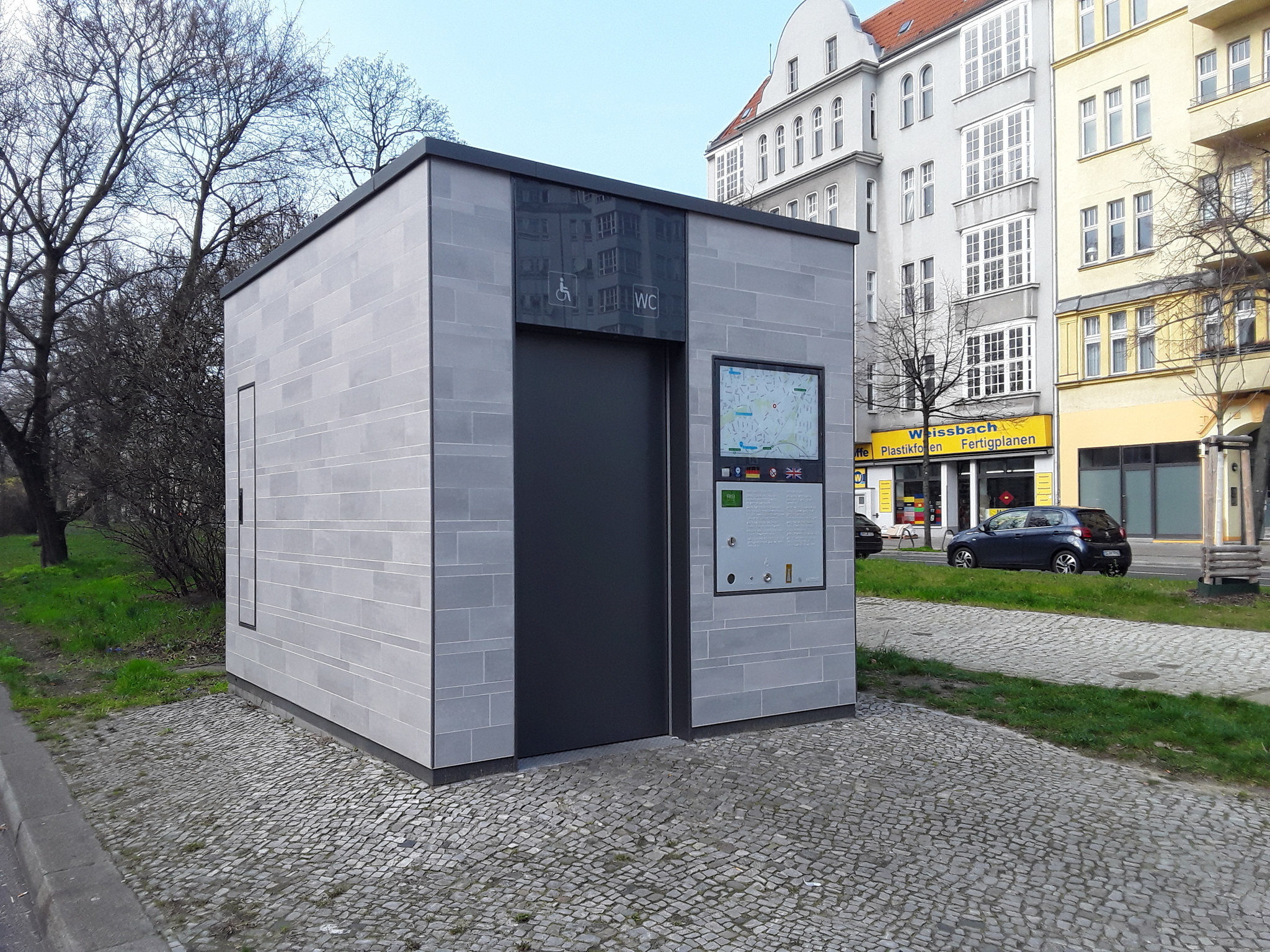 City Toilette Berlin Eisenacher Straße - ©Marina Rochel