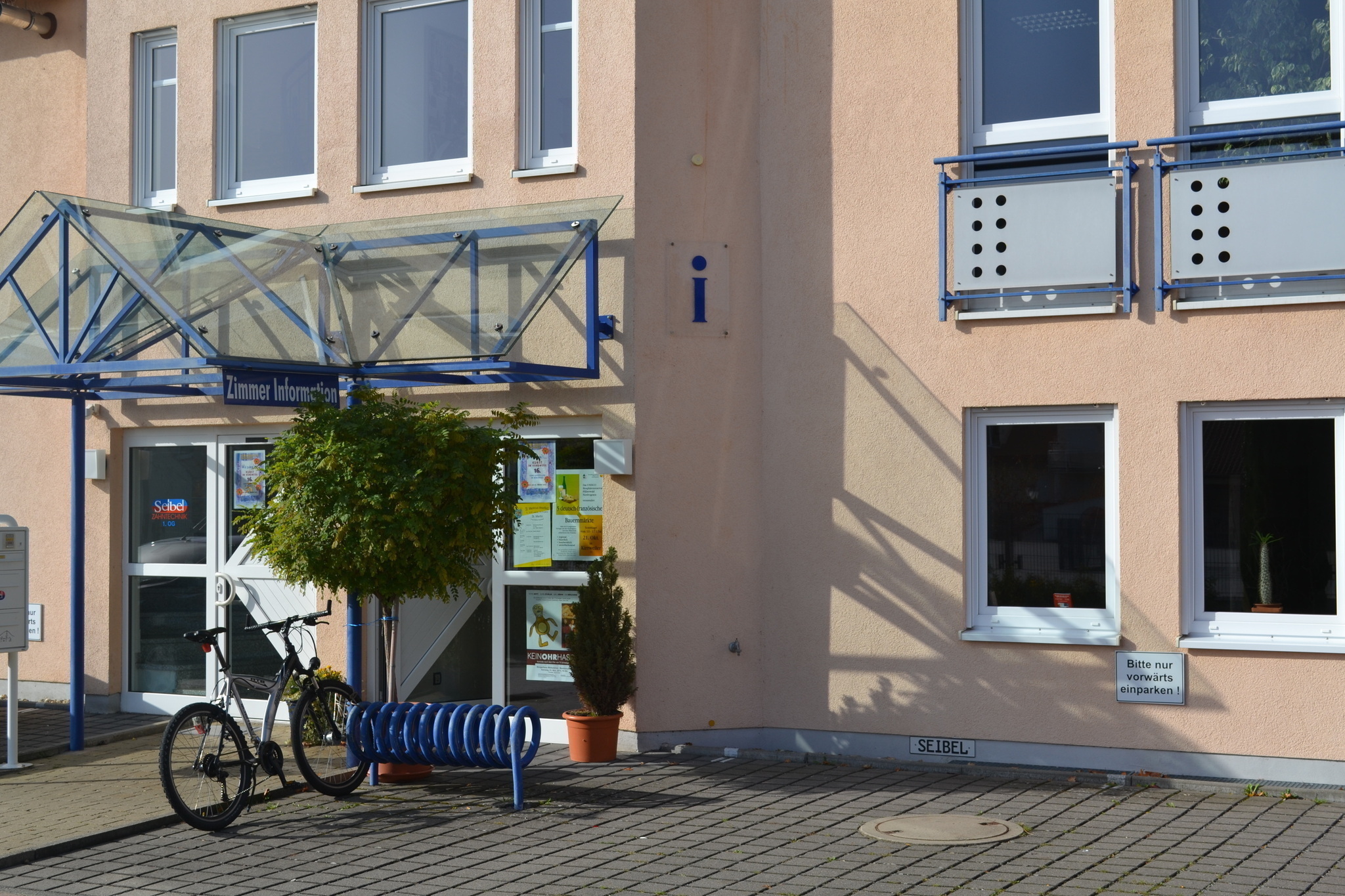 120W Schnelllade-Würfel - Kompaktes Reiseladegerät Mit Adapter