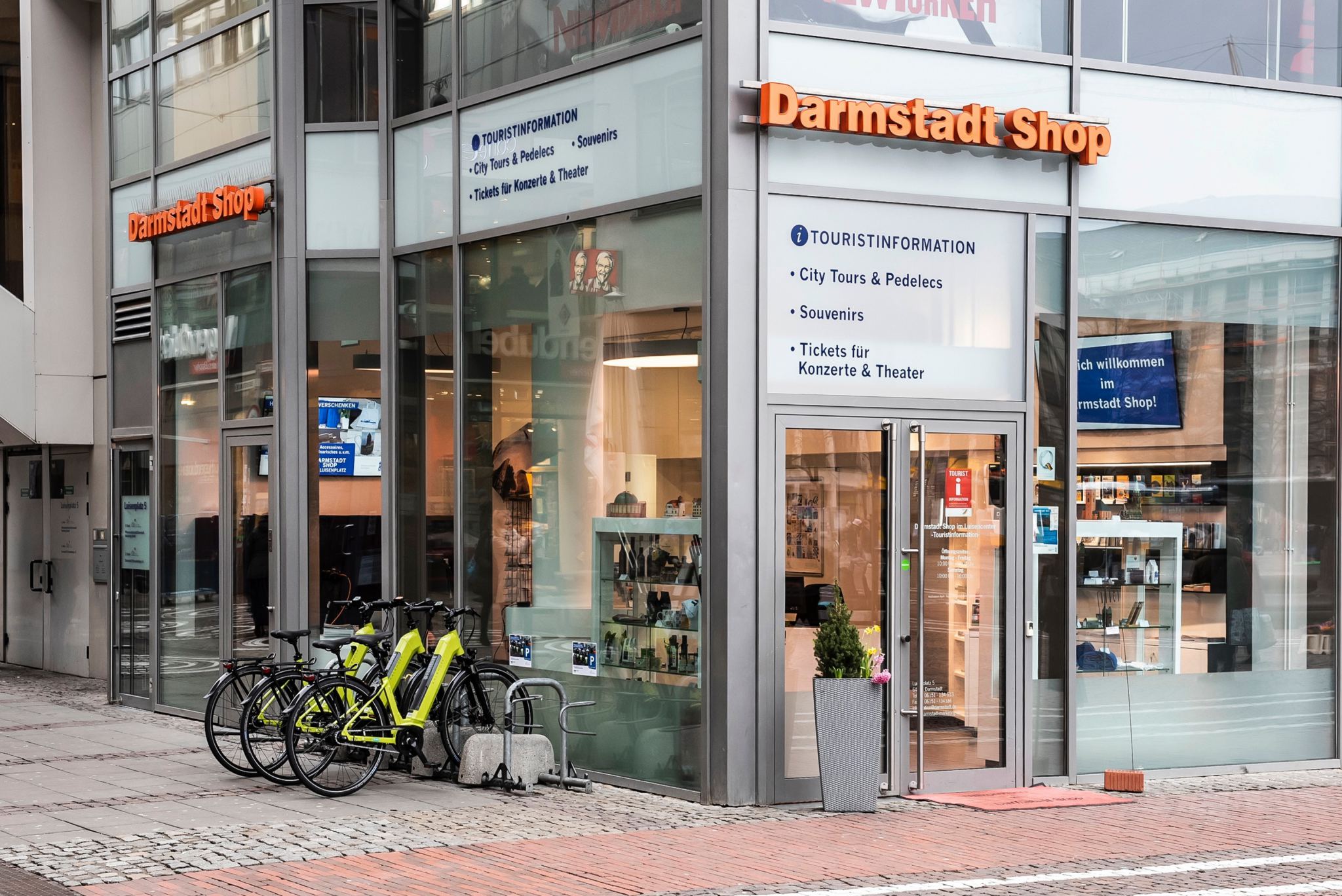 Darmstadt Shop Luisencenter - Touristinformation