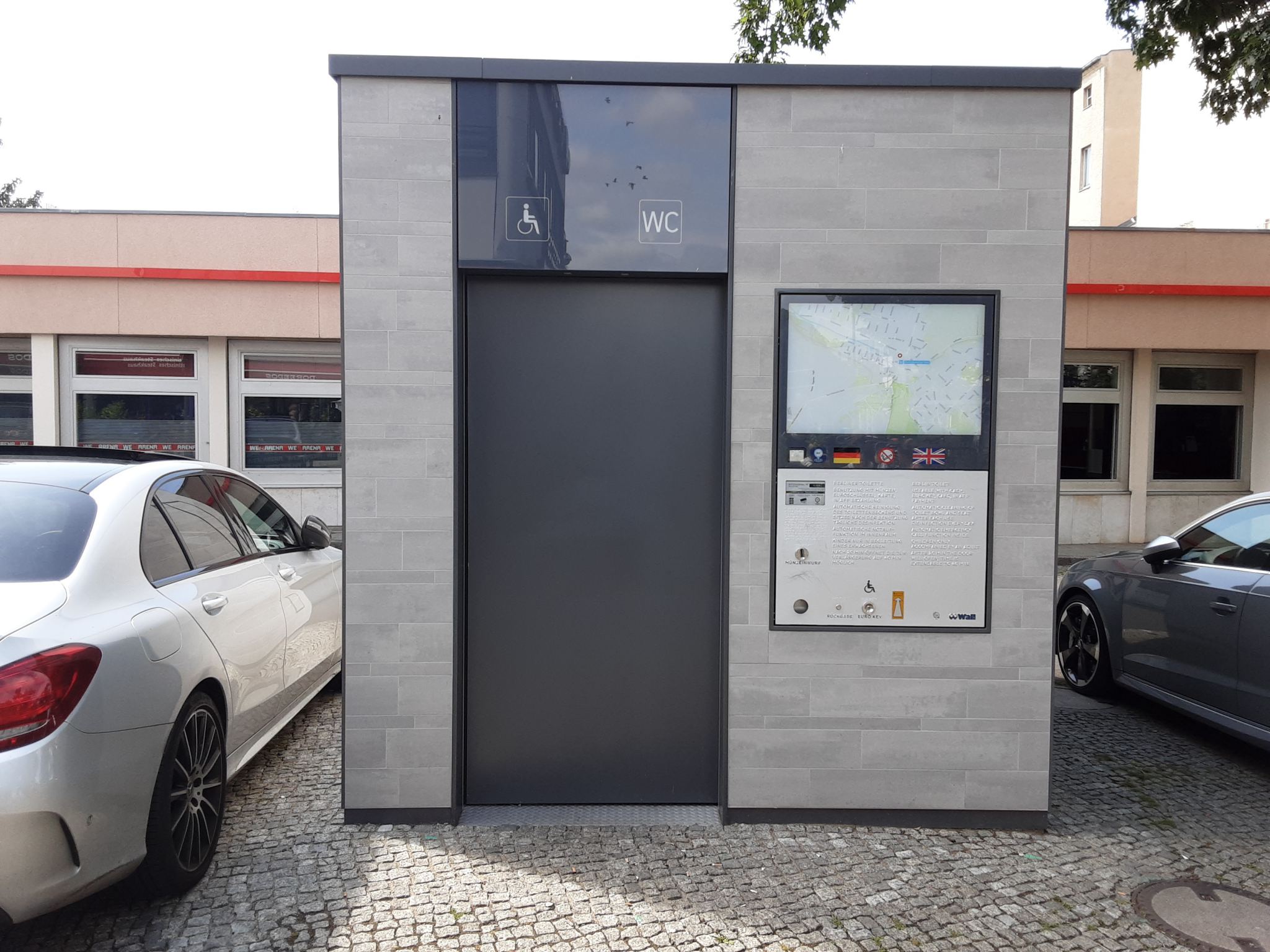 City Toilette Berlin Kurt-Schumacher-Platz