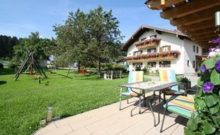 Meisterbauer-Hof Kriechbaumer – Ferienwohnungen Watzmann und Gaisberg Meisterbauer-Hof Kriechbaumer – Ferienwohnungen Watzmann und Gaisberg