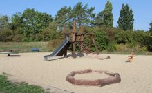 Spielplatz „Magdeburger Tor“ der Stadt Barby (Elbe) Spielplatz „Magdeburger Tor“ der Stadt Barby (Elbe)