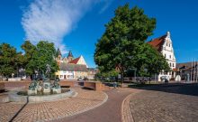 Aken, Markt mit Brunnen, 2020  - ©Uwe Weigel Fotografie  