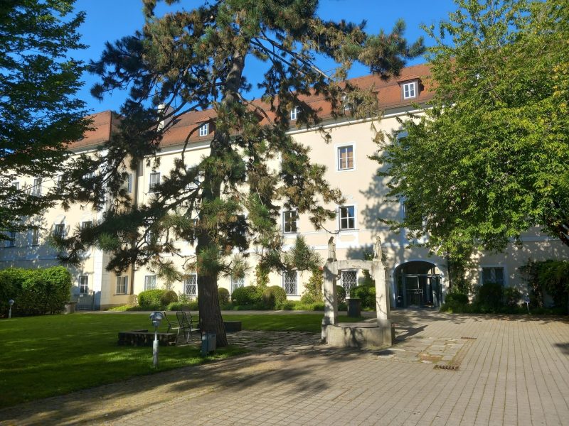 Bild von Jugendbildungsstätte Windberg Klostergebäude - ©Hermann Liebert