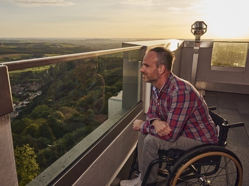 Schaumbergplateau mit Turm Tholey - ©JENS WEGENER Bild von Schaumbergplateau mit Turm Tholey - ©JENS WEGENER