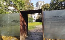 Denkmal für die im Nationalsozialismus ermordeten Sinti und Roma Europas - ©Marina Rochel