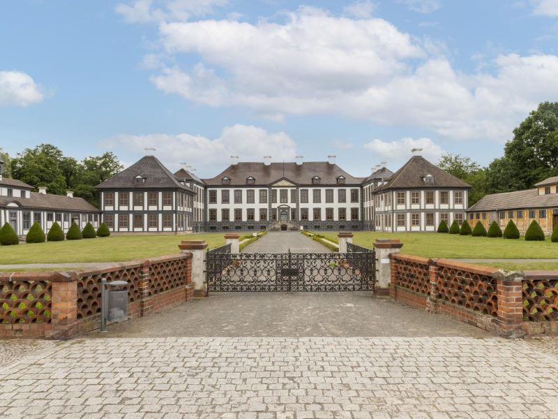 Bild von Schloss und Schlosspark Oranienbaum im Gartenreich Dessau Wörlitz - ©Peter Dafinger