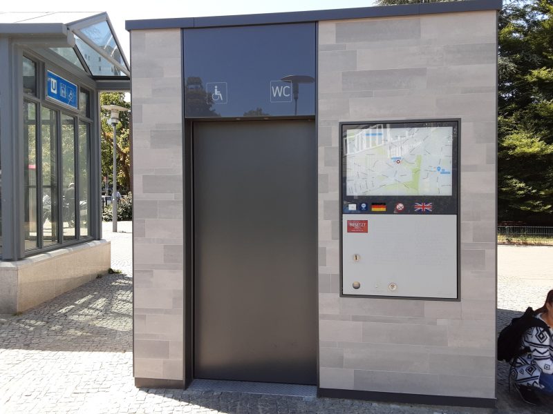 City Toilette Berlin U-Bhf. Lipschitzallee