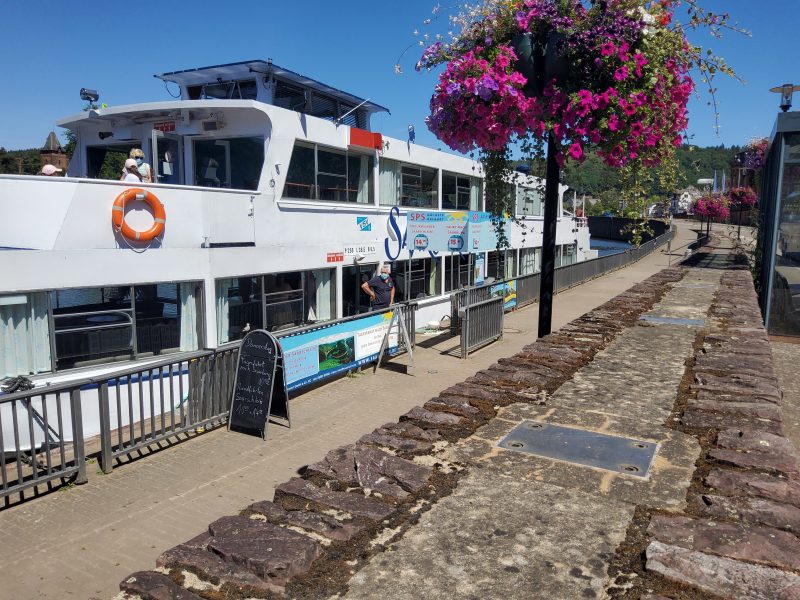 Fahrgastschiff
