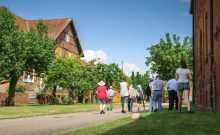 Rundgang durch das Europäische Storchendorf Rühstädt - ©Lukas Häuser Rundgang durch das Europäische Storchendorf Rühstädt - ©Lukas Häuser