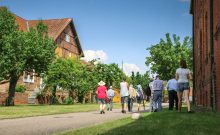 Rundgang durch das Europäische Storchendorf Rühstädt - ©Lukas Häuser Rundgang durch das Europäische Storchendorf Rühstädt - ©Lukas Häuser