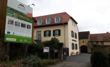 Zufahrt zum Hof Zufahrt zum Hof