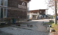 Blick auf Hotelgebäude und Gasthaus Blick auf Hotelgebäude und Gasthaus