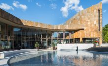 Theater im Kurgastzentrum - ©Bayerisches Staatsbad Bad Reichenhall Kur-GmbH Bad Reichenhall/Bayerisch Gmain, Bad Reichenhall Tourismus & Stadtmarketing GmbH Theater im Kurgastzentrum - ©Bayerisches Staatsbad Bad Reichenhall Kur-GmbH Bad Reichenhall/Bayerisch Gmain, Bad Reichenhall Tourismus & Stadtmarketing GmbH